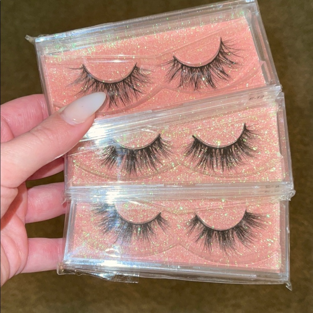 BRAND NEW LASHES